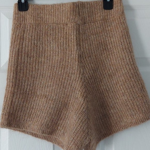 ZARA - Picture 2 of 4